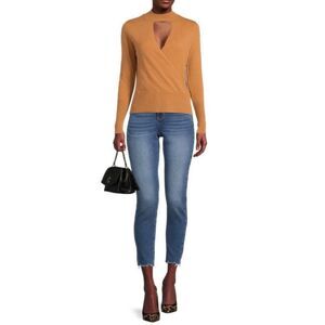 NWT Womens Love Trend New York Cold Chest  Cutout Fine Gauge Sweater - Sz L